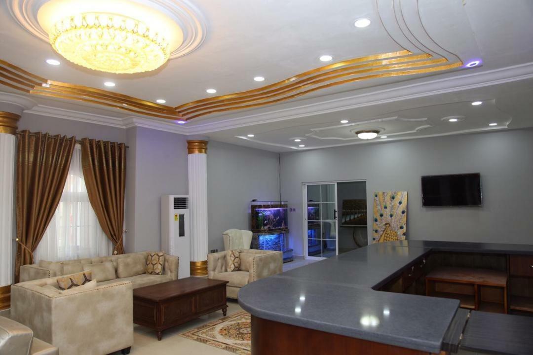 Afri-Royal Hotel Аккра Экстерьер фото